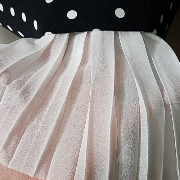 5 a 7 Cinq a sept dress size 8 - Picture 3 of 10